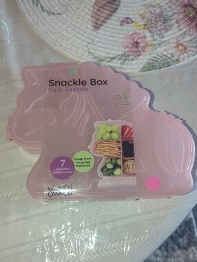 Melli Snackle Box - Pink Unicorn Snack Container